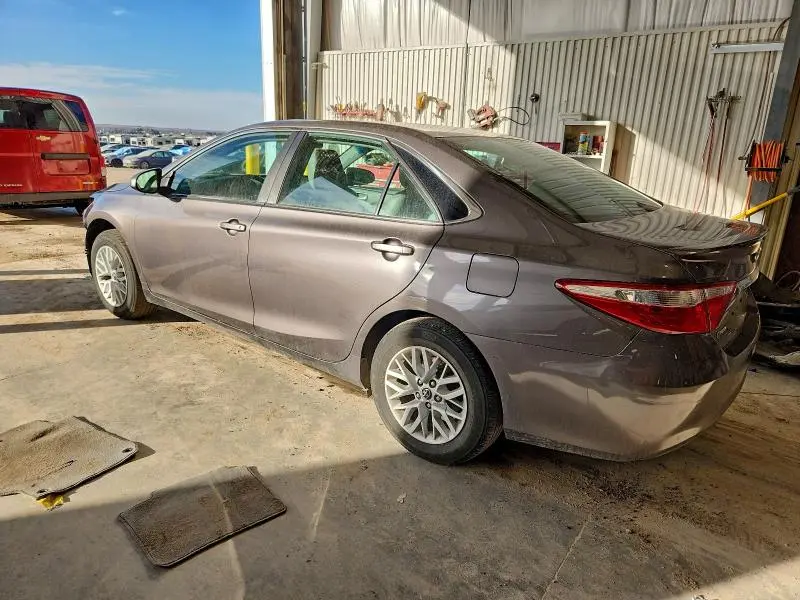 2016 TOYOTA CAMRY LE  