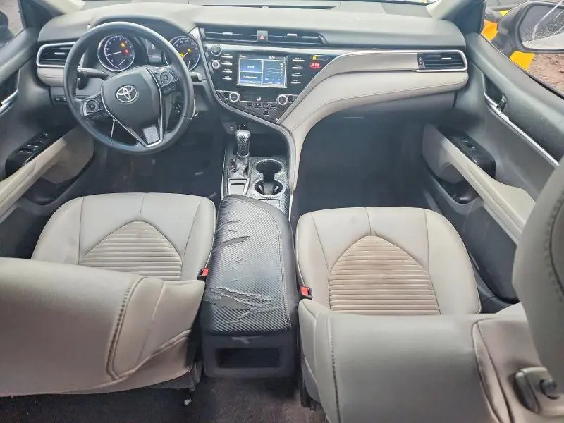 2018 TOYOTA CAMRY SE  