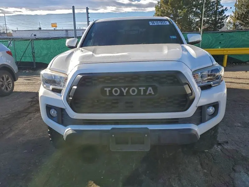 2017 TOYOTA TACOMA DOUBLE CAB  