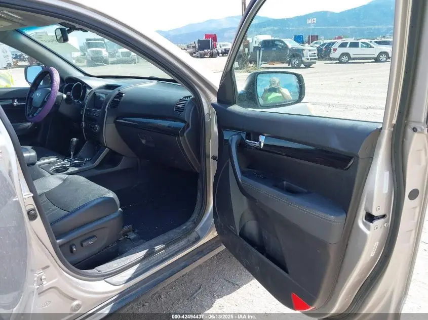 2013 KIA SORENTO EX