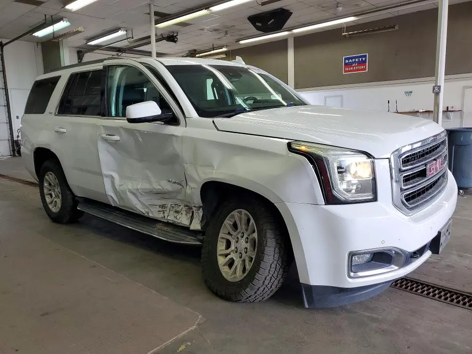 2017 GMC YUKON SLT  