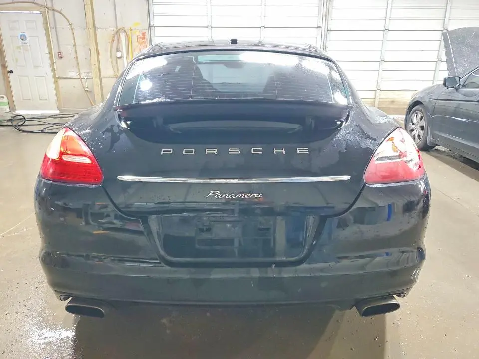 2012 PORSCHE PANAMERA 2  