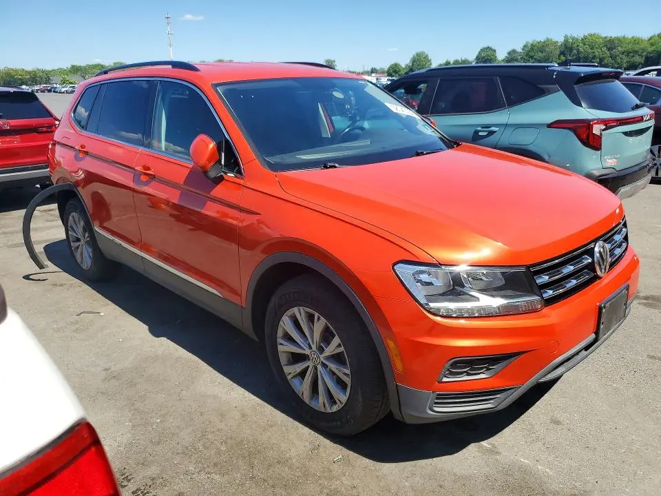 2018 VOLKSWAGEN TIGUAN SE  