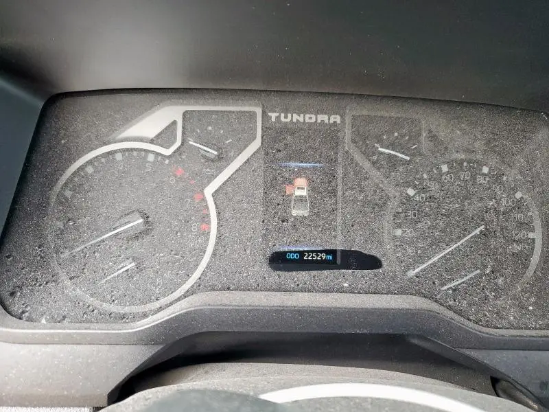2024 TOYOTA TUNDRA CREWMAX SR  