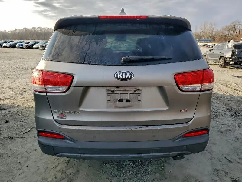 2016 KIA SORENTO LX  