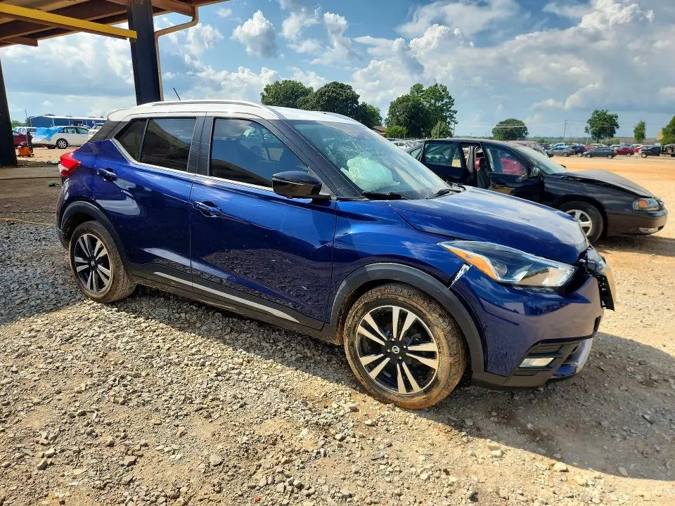 2020 NISSAN KICKS SR  