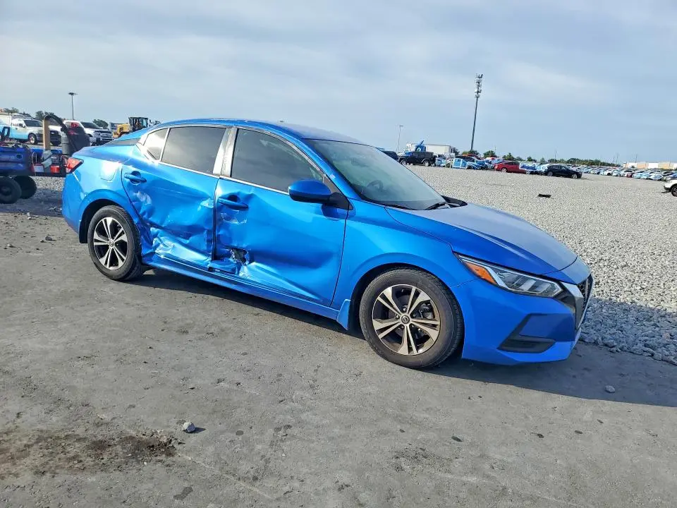 2022 NISSAN SENTRA SV  