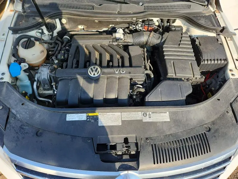 2015 VOLKSWAGEN CC VR6 4MOTION  
