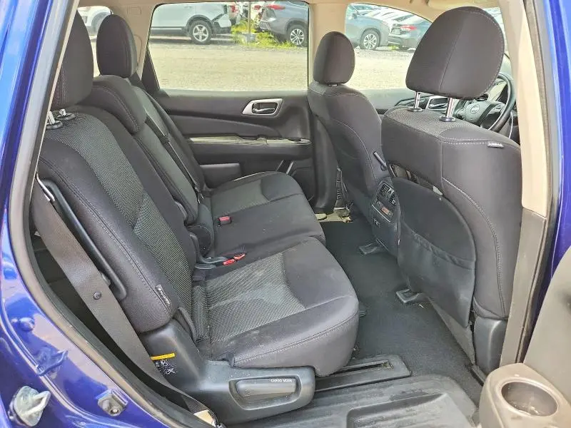 2020 NISSAN PATHFINDER SV  