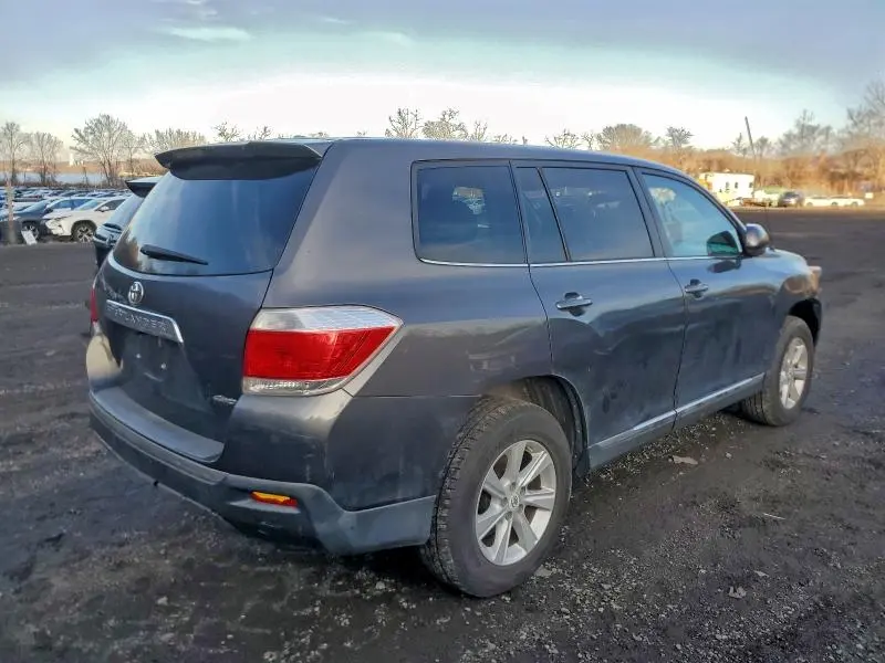 2011 TOYOTA HIGHLANDER BASE  