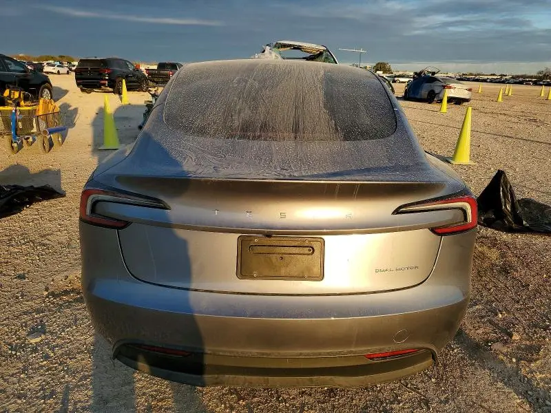 2025 TESLA MODEL 3   