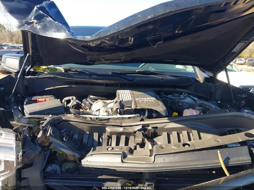 2025 CHEVROLET SILVERADO 1500 4WD  SHORT BED LT TRAIL BOSS