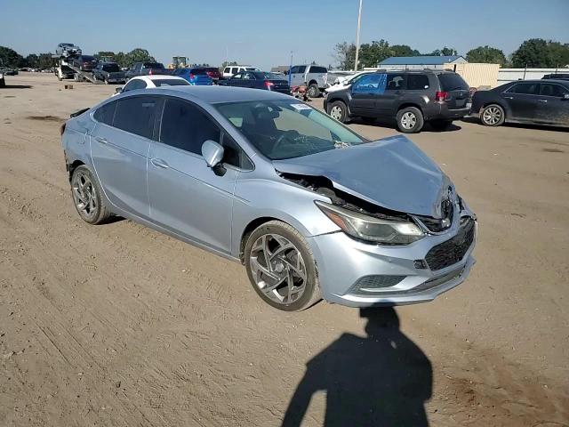 2017 CHEVROLET CRUZE LT