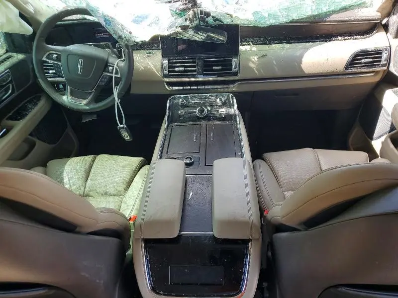 2024 LINCOLN NAVIGATOR   