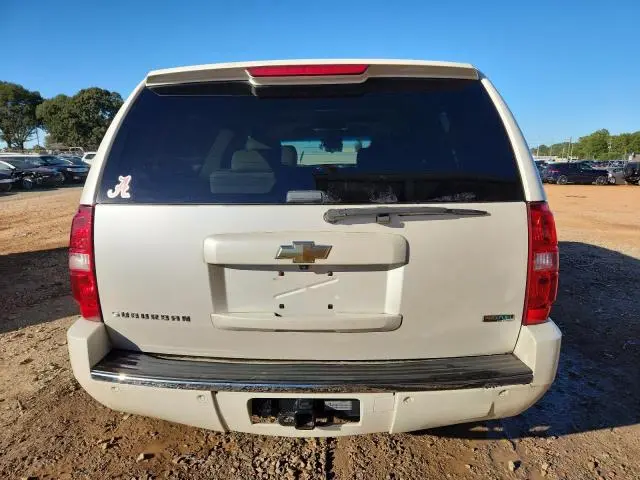 2011 CHEVROLET SUBURBAN C1500 LTZ  