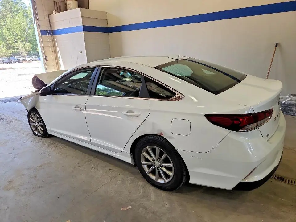2018 HYUNDAI SONATA SE  