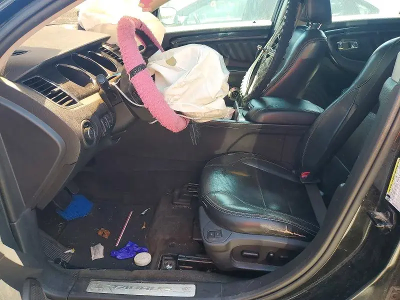2012 FORD TAURUS LIMITED  