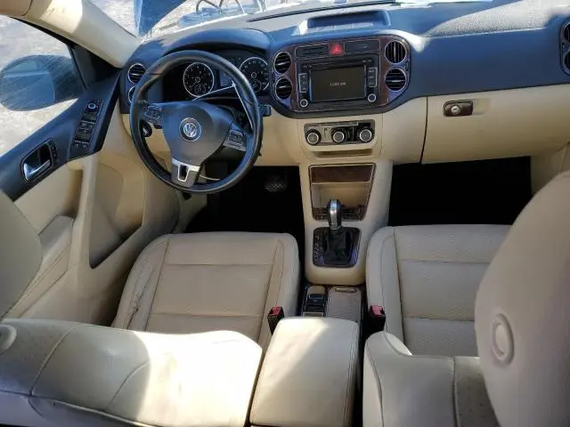 2011 VOLKSWAGEN TIGUAN S  