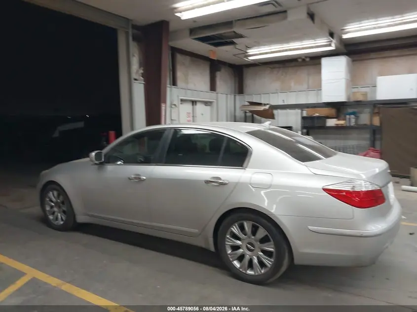 2011 HYUNDAI GENESIS 3.8