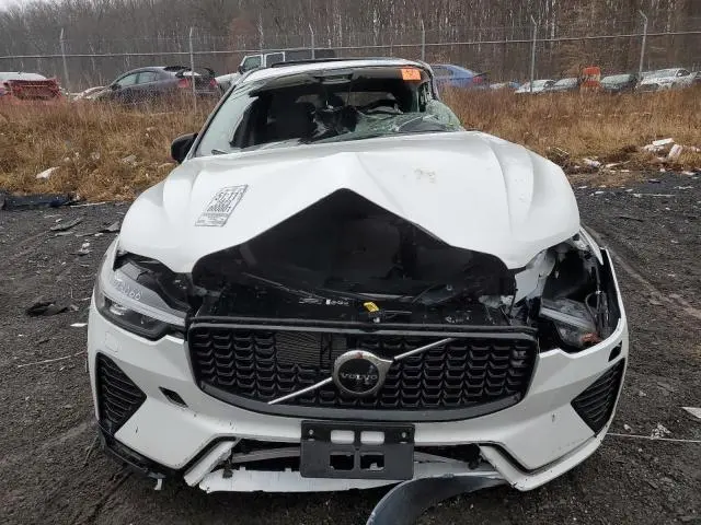 2023 VOLVO XC60 PLUS  