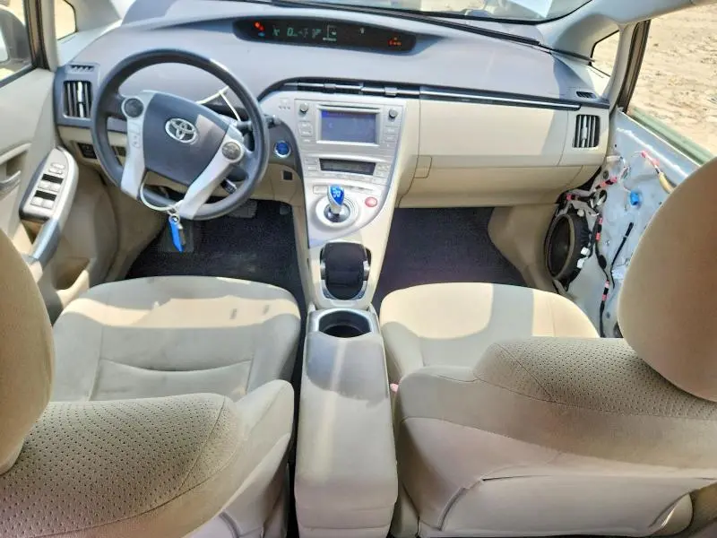 2013 TOYOTA PRIUS TWO  