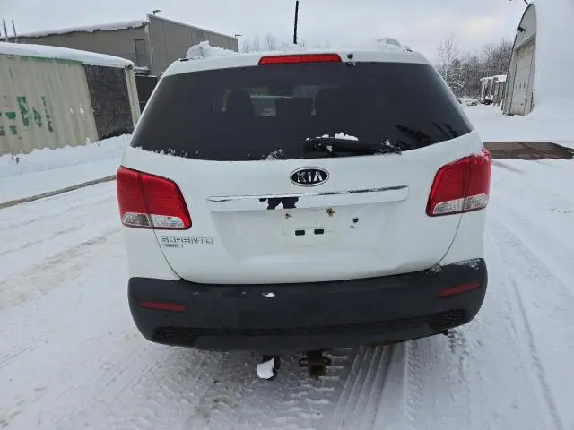2012 KIA SORENTO BASE  
