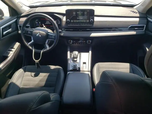 2024 MITSUBISHI OUTLANDER SE  