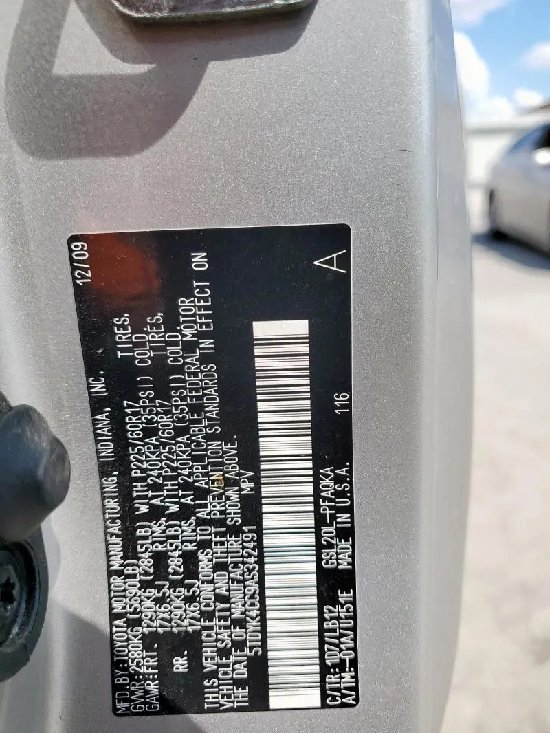 2010 TOYOTA SIENNA XLE  