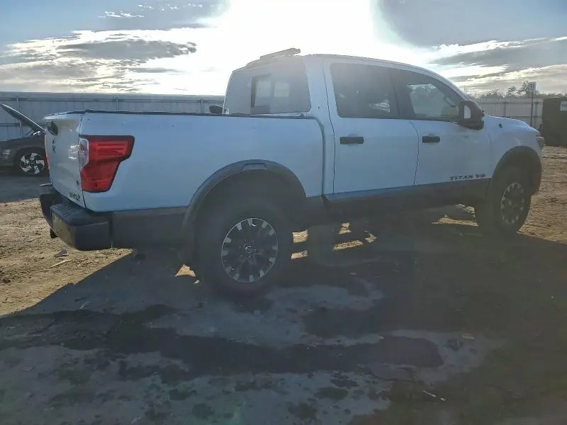 2019 NISSAN TITAN PRO-4X  
