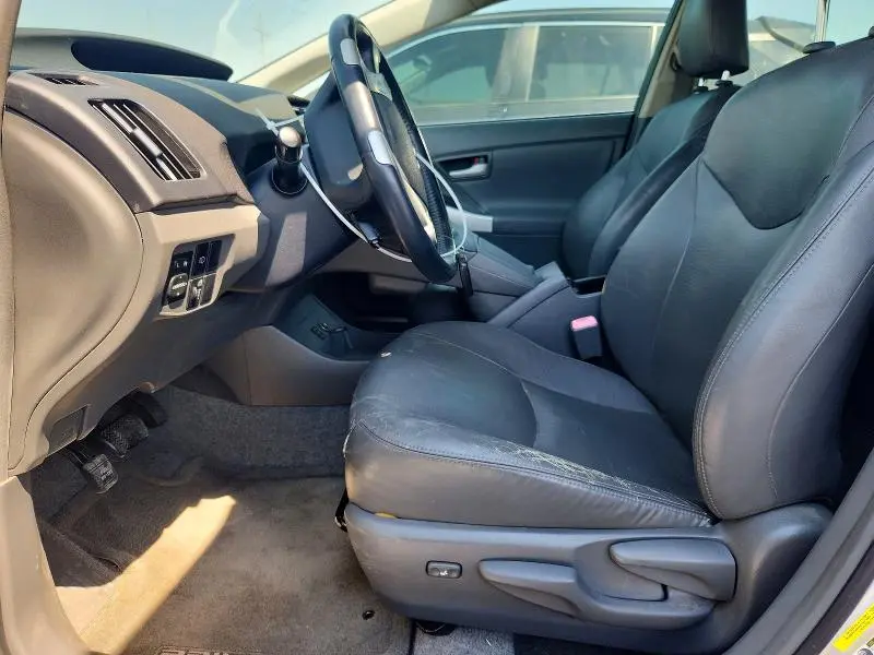 2010 TOYOTA PRIUS V  