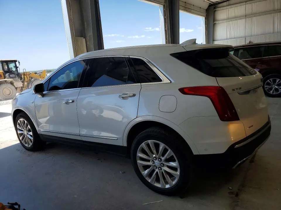 2017 CADILLAC XT5 PLATINUM  