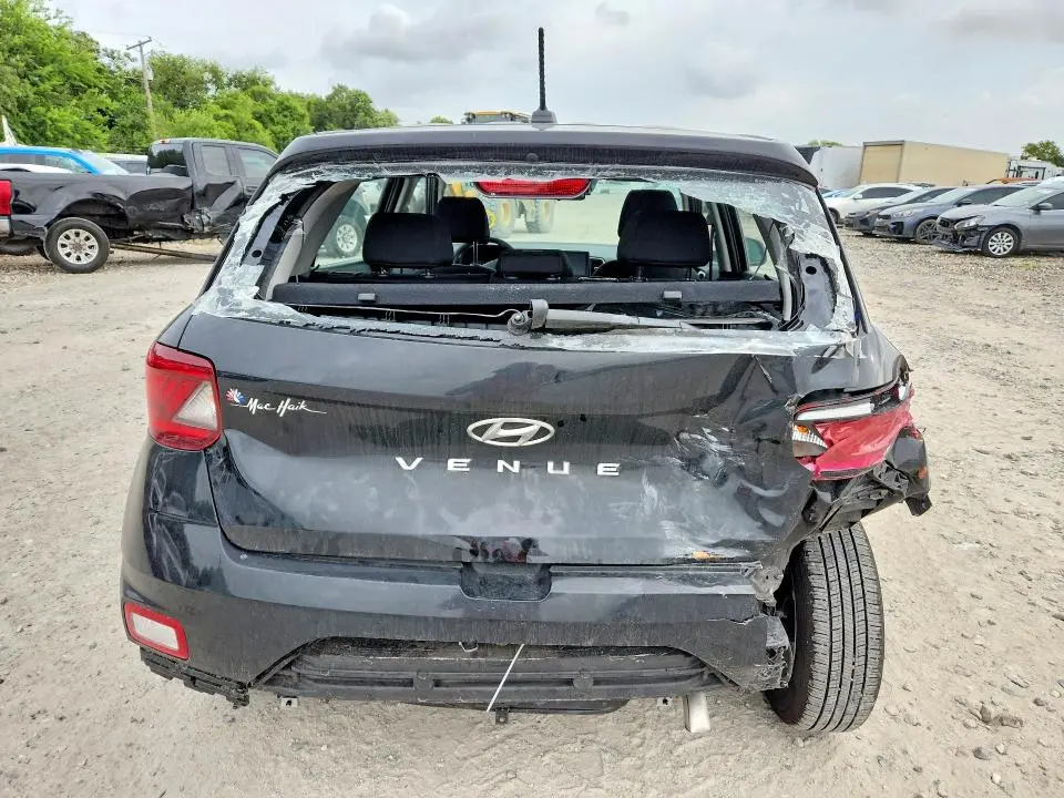2026 HYUNDAI VENUE SE  