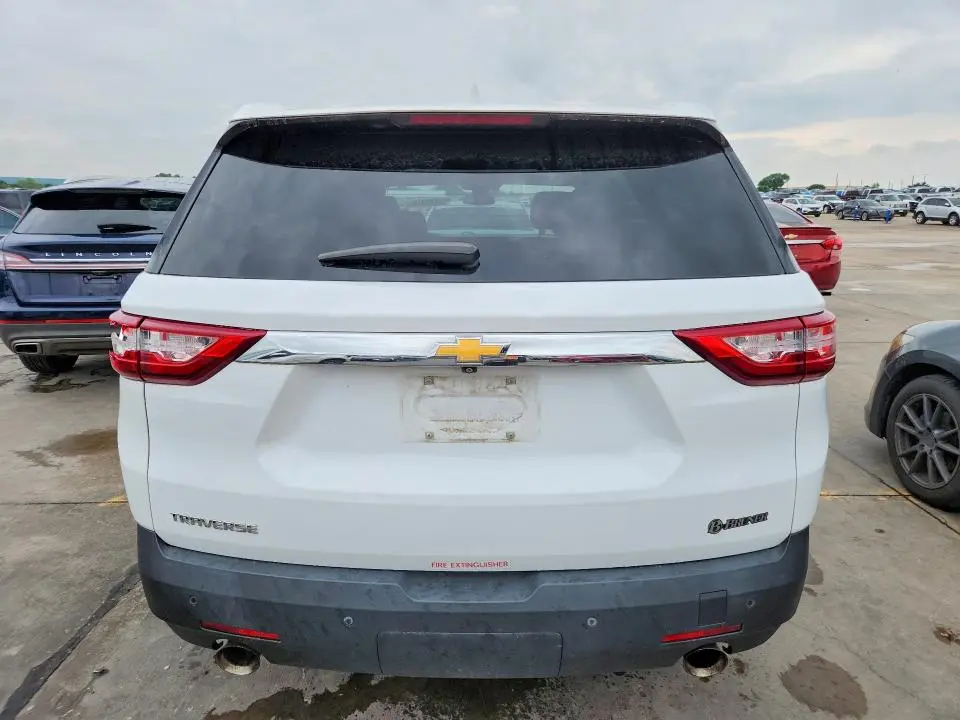 2021 CHEVROLET TRAVERSE LS  