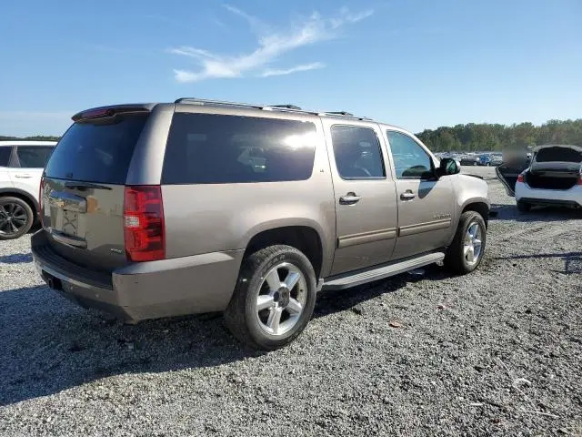 2011 CHEVROLET SUBURBAN C1500 LT  