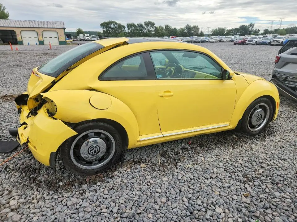 2012 VOLKSWAGEN BEETLE   