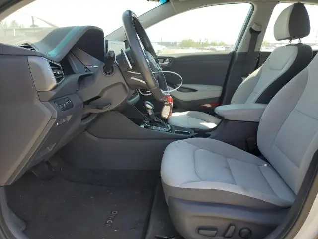 2022 HYUNDAI IONIQ SE  