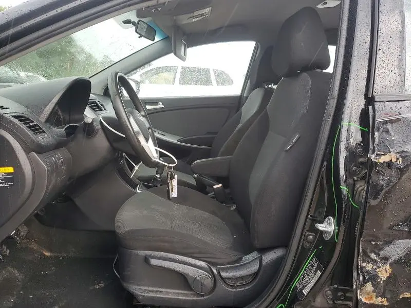 2013 HYUNDAI ACCENT GS  