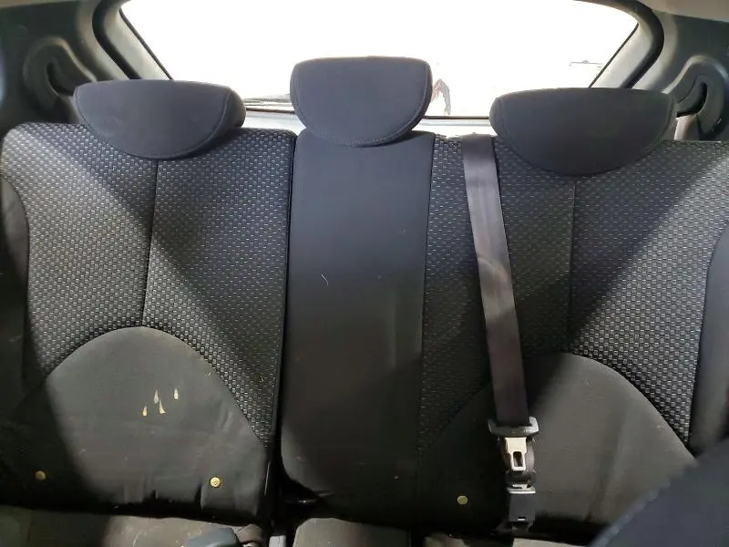 2010 HYUNDAI ACCENT GS  