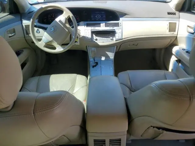 2010 TOYOTA AVALON XL  