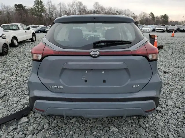 2024 NISSAN KICKS SV  