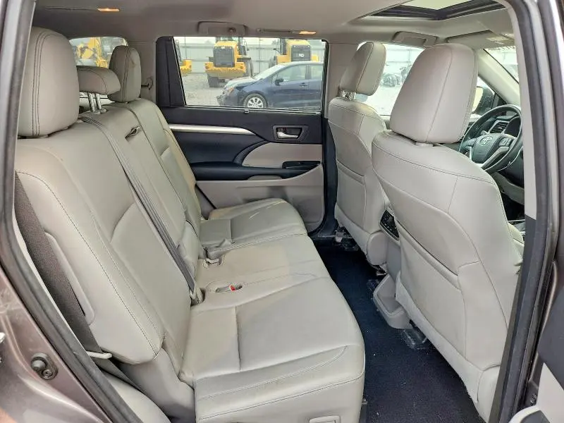 2014 TOYOTA HIGHLANDER XLE  