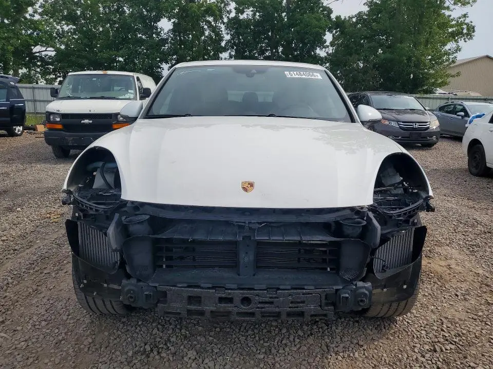 2018 PORSCHE CAYENNE S  