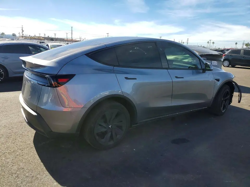 2026 TESLA MODEL Y   