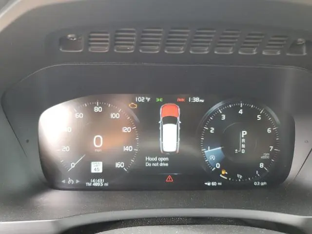 2016 VOLVO XC90 T6