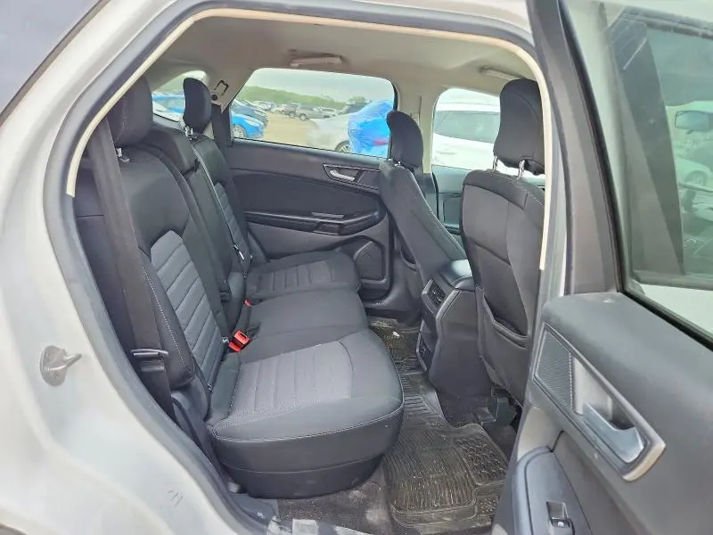 2018 FORD EDGE SE  