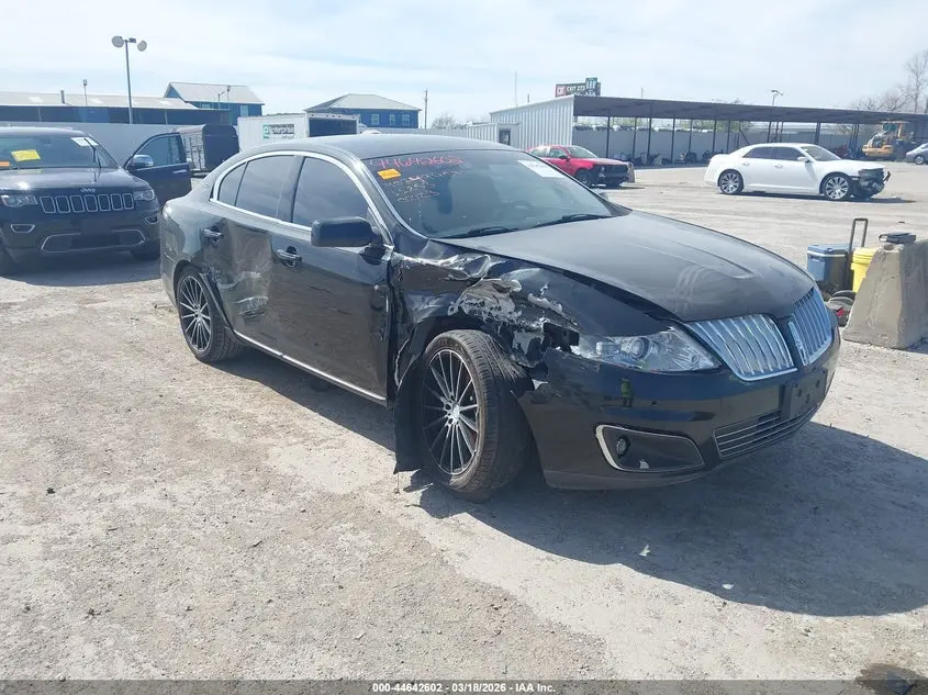 2010 LINCOLN MKS  