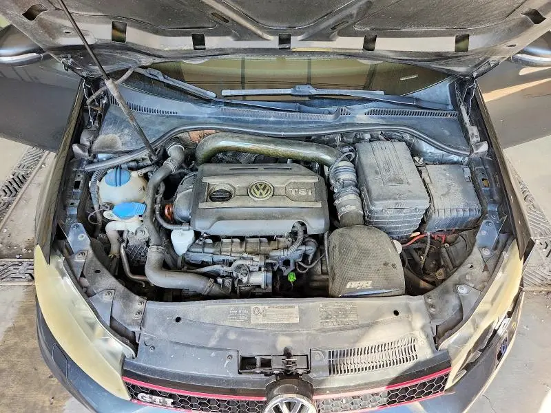 2010 VOLKSWAGEN GTI   