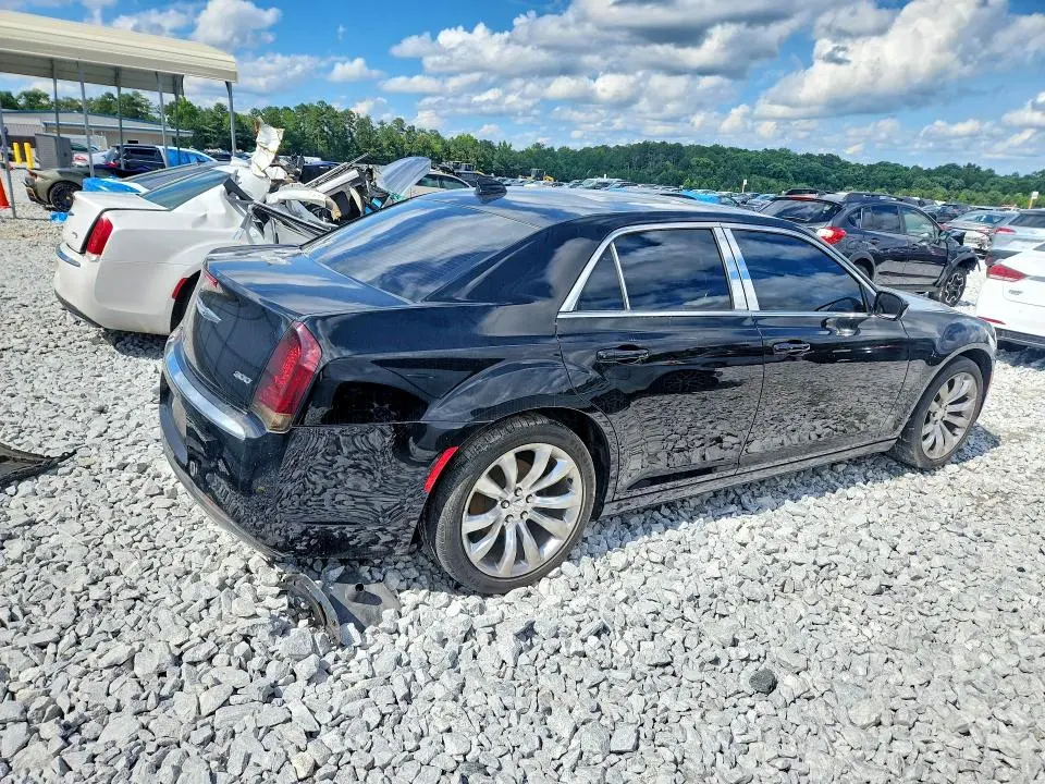 2016 CHRYSLER 300 LIMITED  