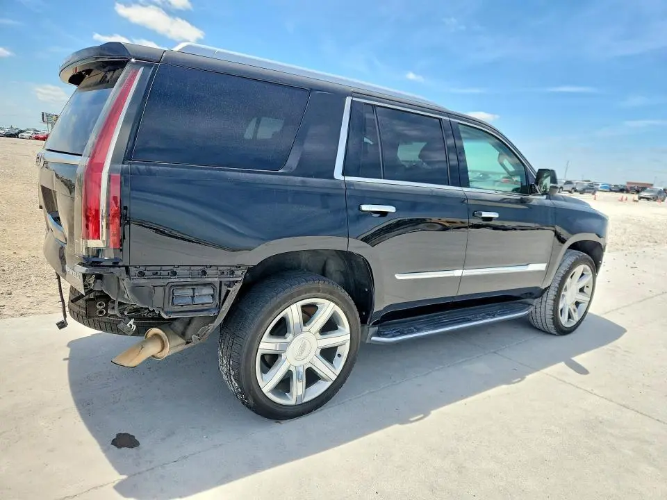 2016 CADILLAC ESCALADE LUXURY  