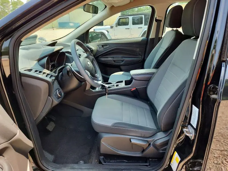 2017 FORD ESCAPE S  